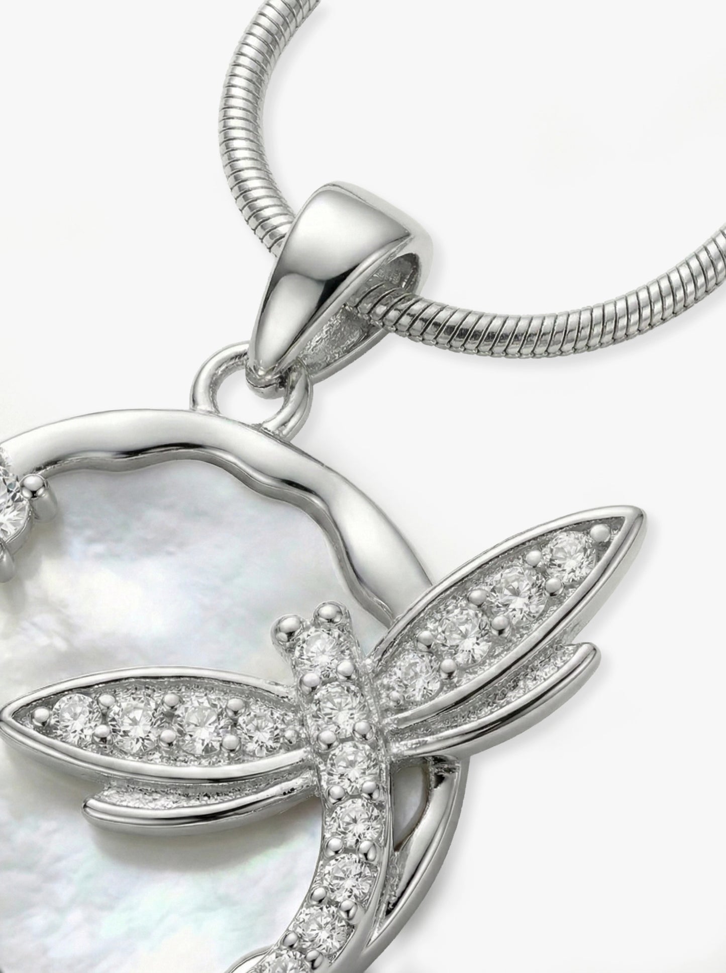 Sedef Üzeri Yusufçuk Figürlü Kolye