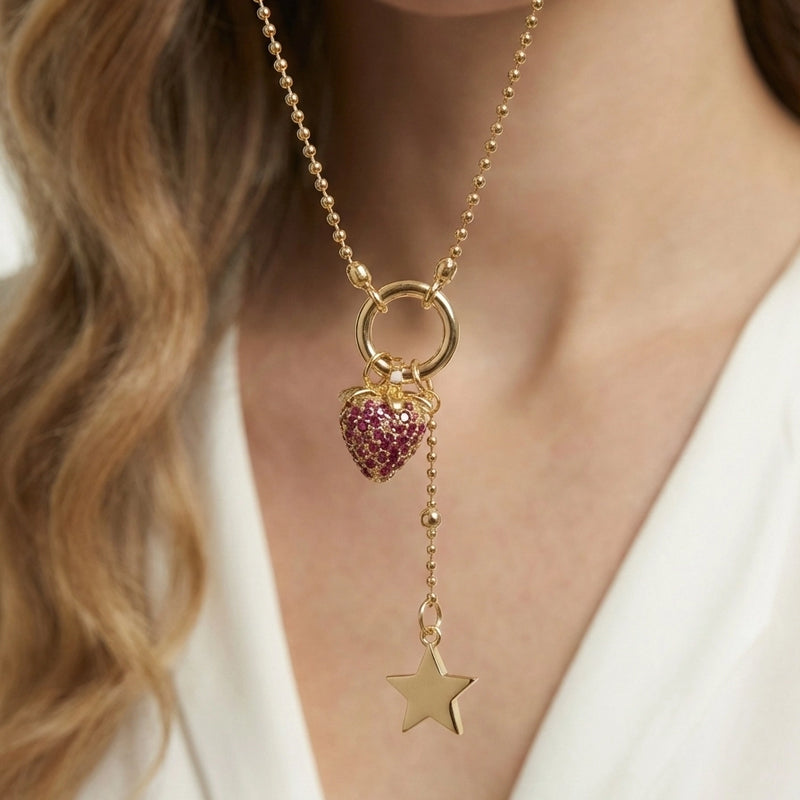 Pembe Taşlı Çilek ve Yıldız Figürlü Kolye
