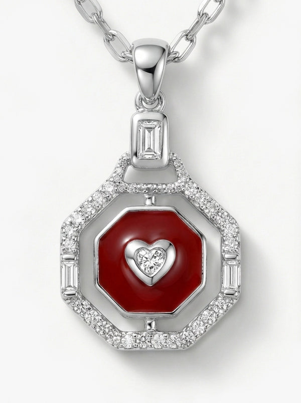 Kırmızı Mineli ve Kalp Figürlü Baget Taşlı Gümüş Renk Kolye - Detay