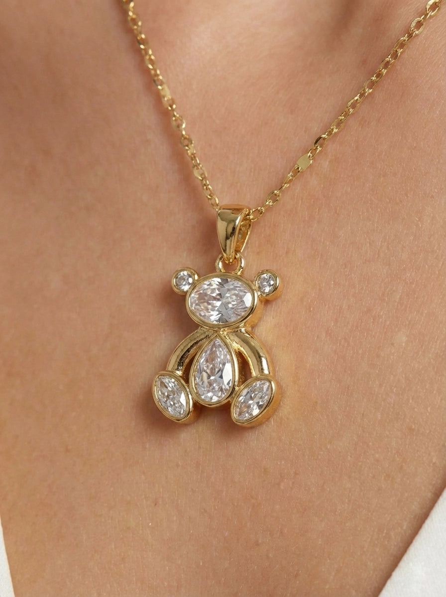 Kristal Taşlı Sevimli Ayıcık Kolye