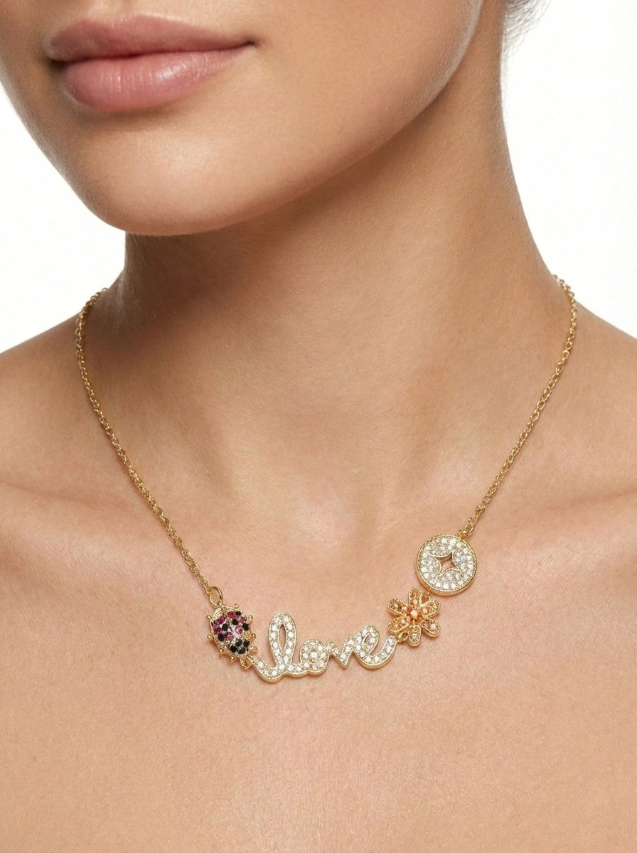 Love Yazılı, Uğur Böceği ve Çiçek Figürlü Gold Kolye