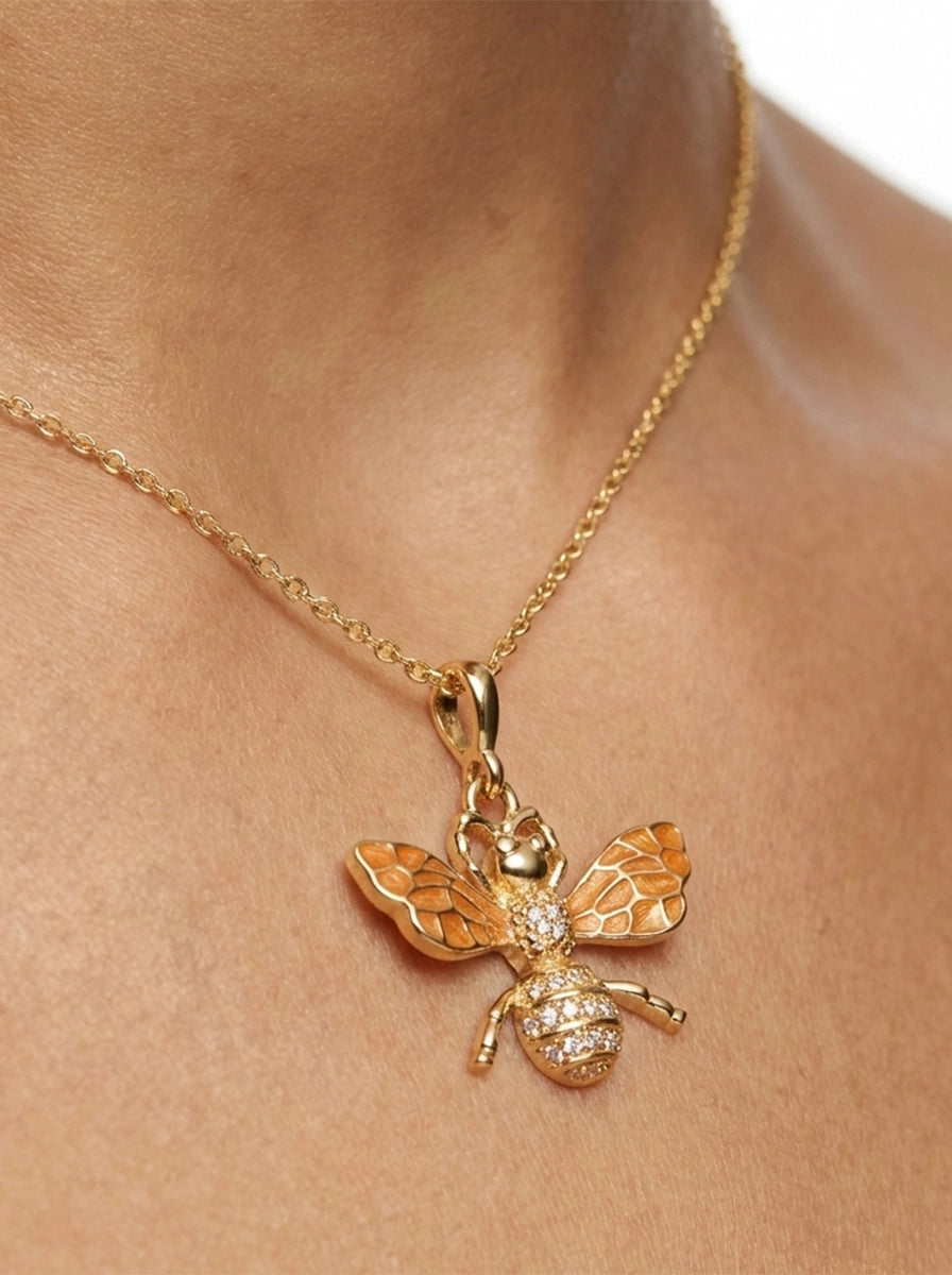 Turuncu Mineli ve Taşlı Arı Figürlü Gold Kolye