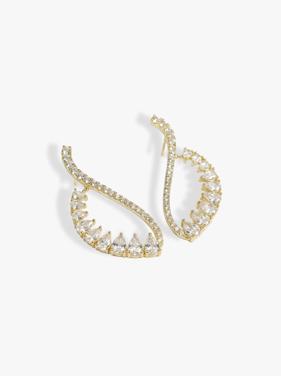 Damla Taşlı ve Kıvrımlı Tasarım Gold Küpe