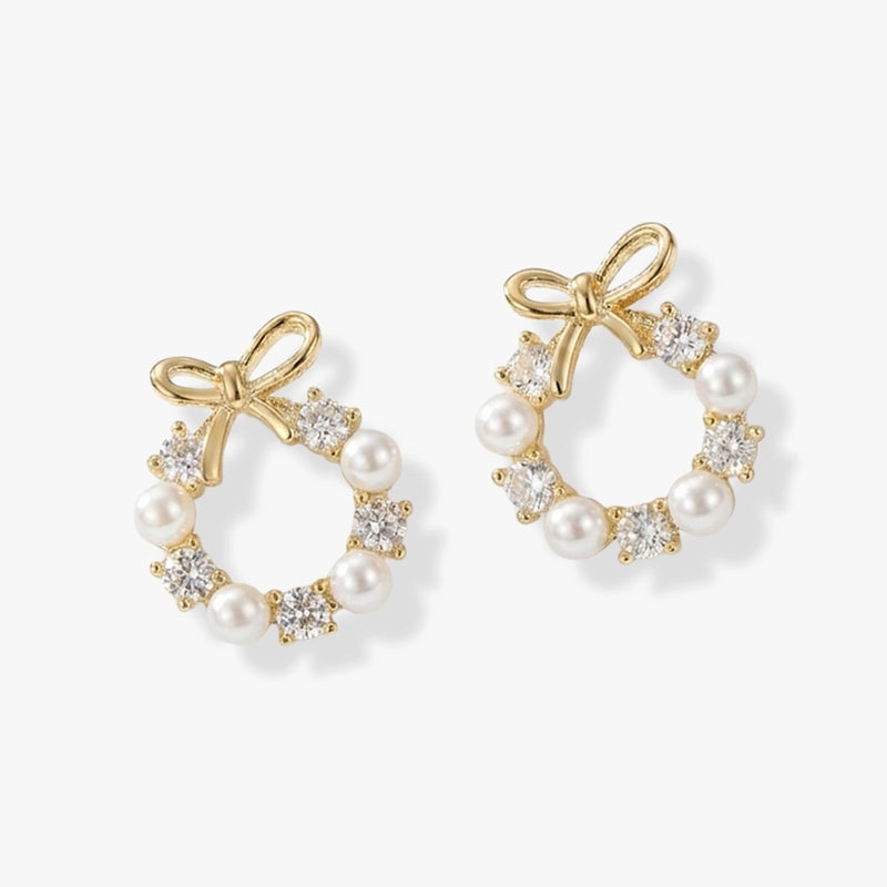 Kurdele Detaylı ve İncili Gold Çivi Küpe