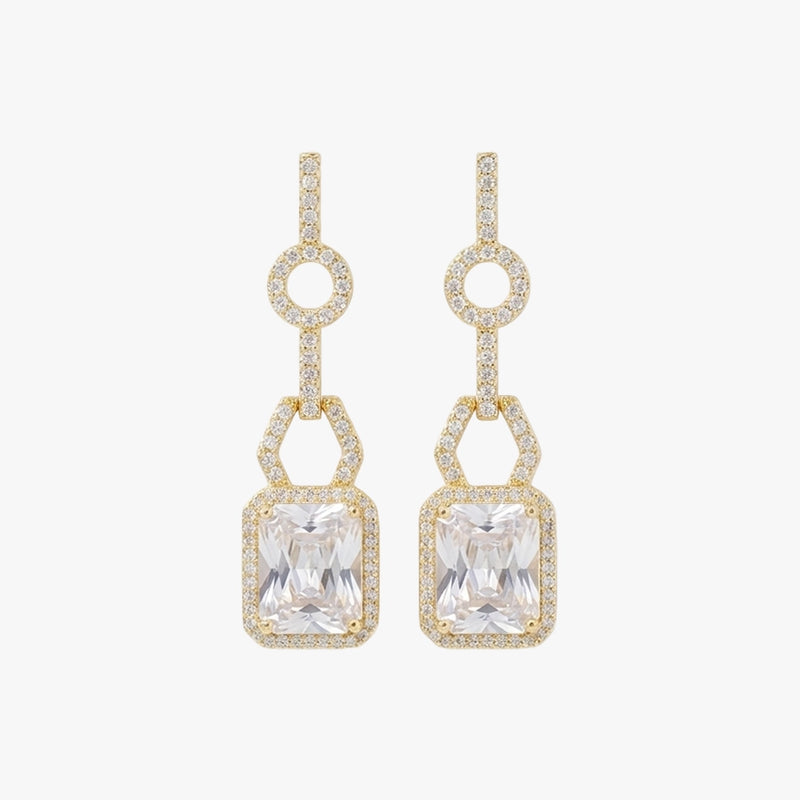 Baget Taşlı ve Sallantılı Gold Küpe